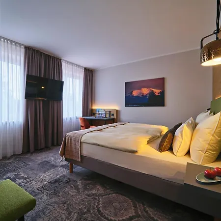 Restaurant Burg-klause Бург-ауф-Фемарн